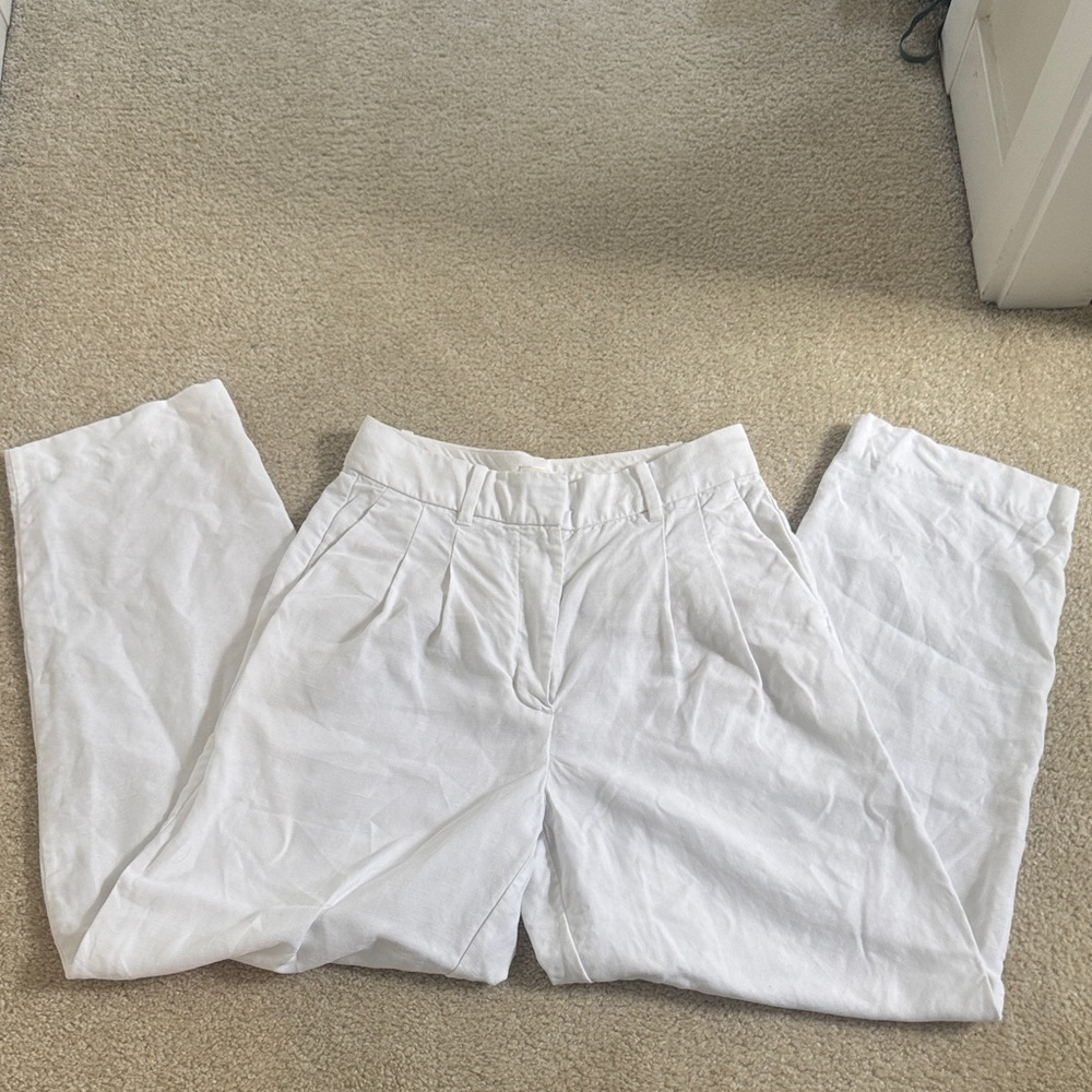 White linen clover carrot pants